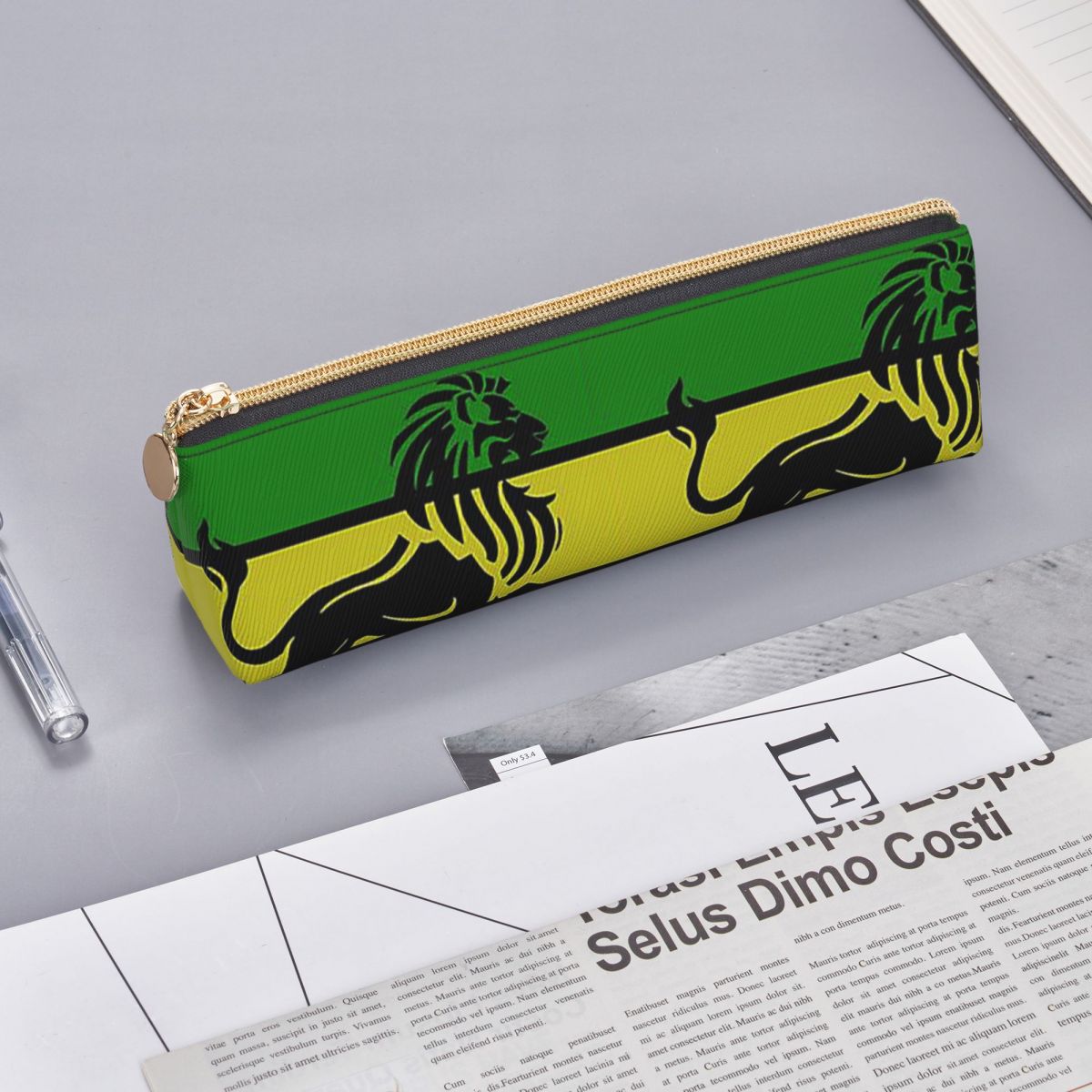 Lion Stationery & Office Supply(Kunshan)Co.Ltd - Zwarte Rasta Leeuw op Rasta Vlag