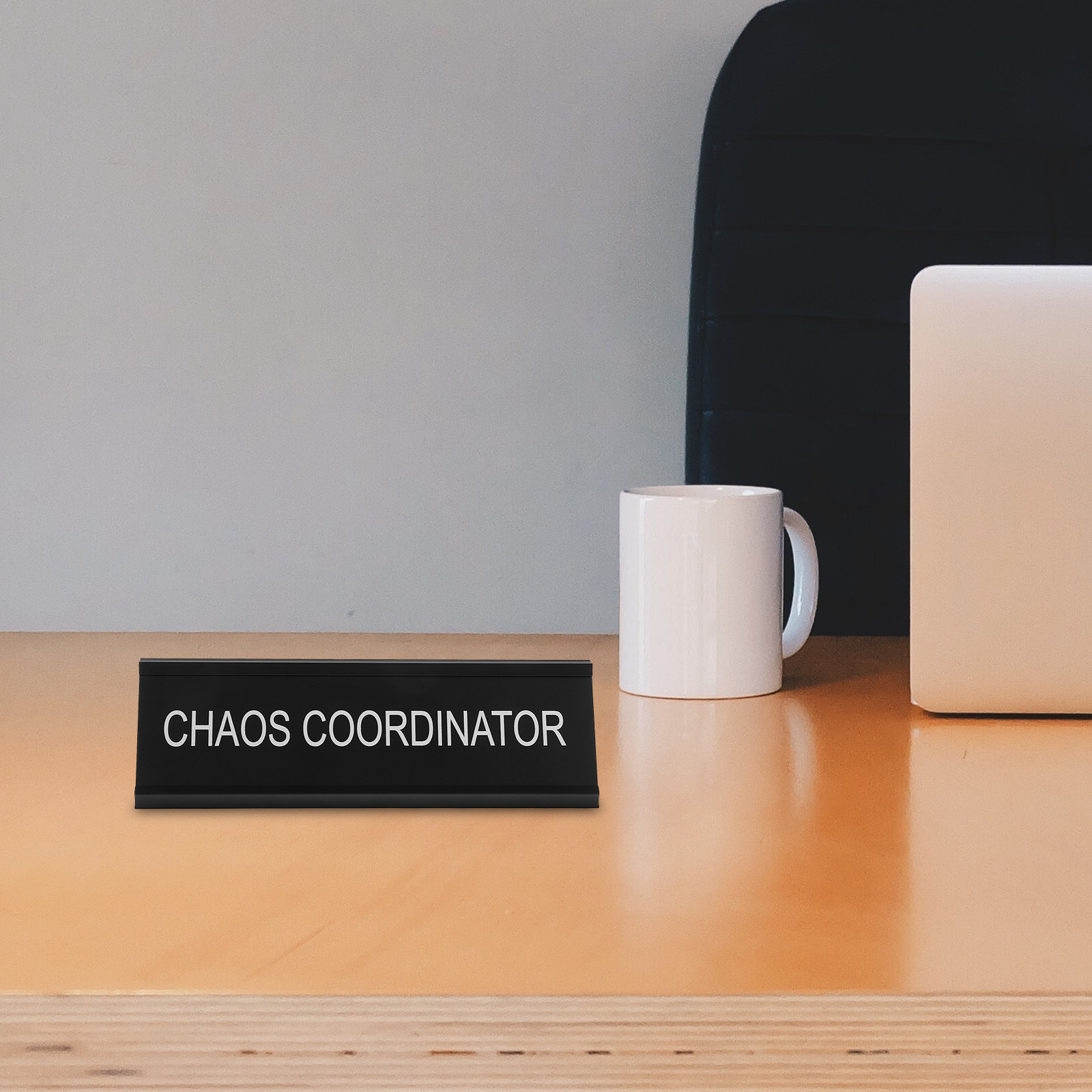 Desk Name Plate - L-vormige bureauplaat van aluminiumlegering Chaoscoördinator Kantoor